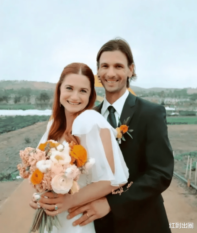 明星|1个月内10对明星结婚：有人引发争议，有人备受嘲讽，个个很精彩