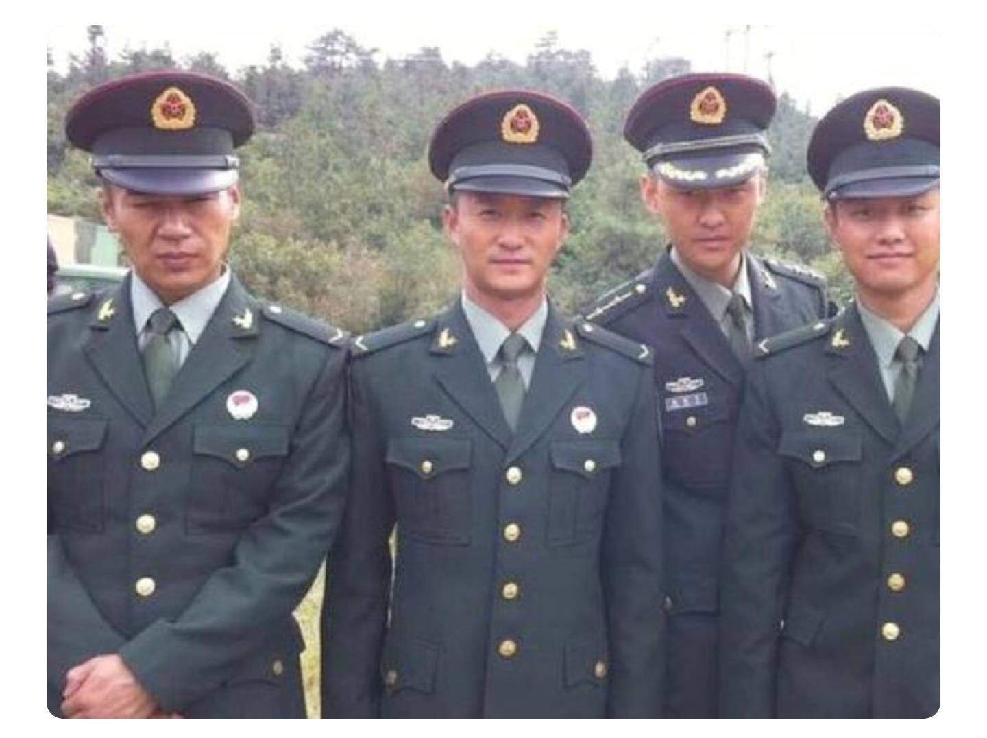 赵荀|7年前坠楼瘫痪，却坐轮椅坚持拍戏: 比成龙还玩命的他如今终于走红！