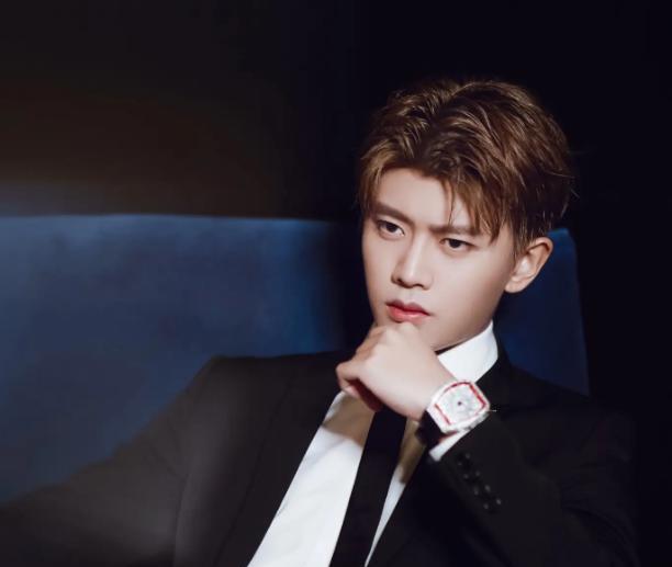 任嘉伦|曝《无忧渡》一开始布景，导演已到达拍摄地点，男主被曝是任嘉伦