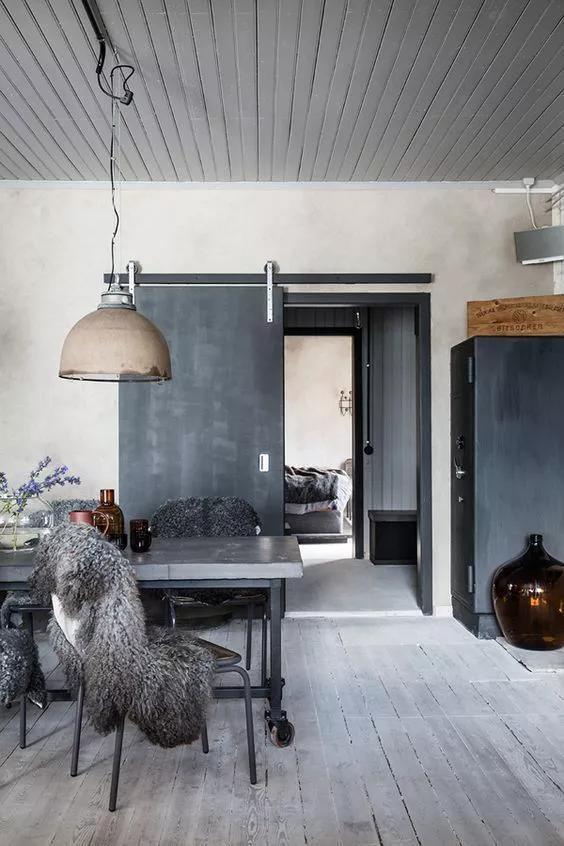 卫生间用木门受潮变形、发霉怎么办?快来了解下