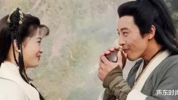 吕颂贤|夫妻26年坚持“禁欲”, 为的是不变老, 来看看他们年过半百的近照