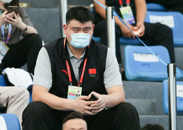 杜锋|中国男篮败给澳大利亚，杜锋指导赛后向姚明提出新建议，球迷支持