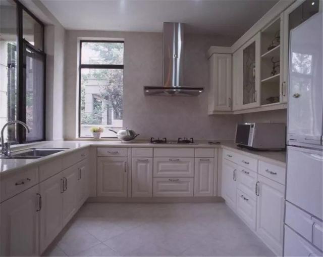 怎么装修让小户型厨房变大?5个装修技巧再小的家都能变大