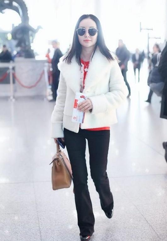 穿衣搭配|长得貌美如花，衣品却一言难尽的8位女星，个个都是丑衣服收藏家