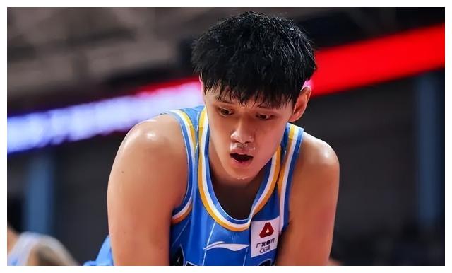 CBA三消息：上海三巨头全到位，翟晓川遭遇弃用，首钢不会练新人