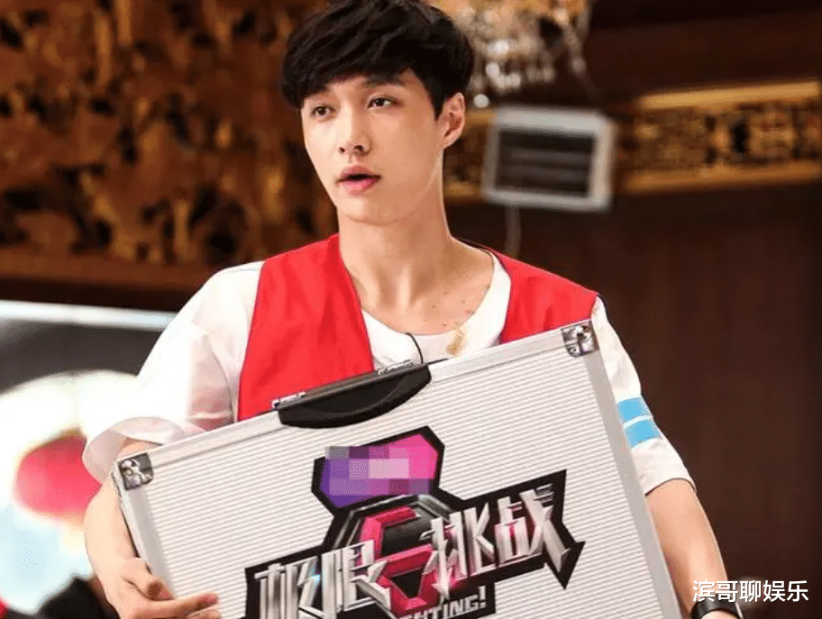 张艺兴|张艺兴将饰演《长沙夜生活》男主角，出道这些年，首次挑一番大梁