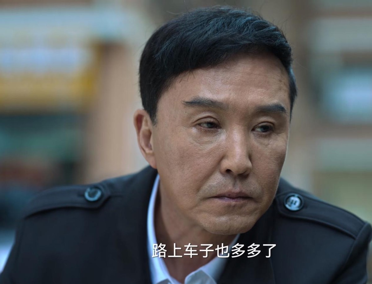 张颂文|狂飙:忍得了张颂文的“肿肿嘴”,实在忍不了吴刚的“大双眼皮”