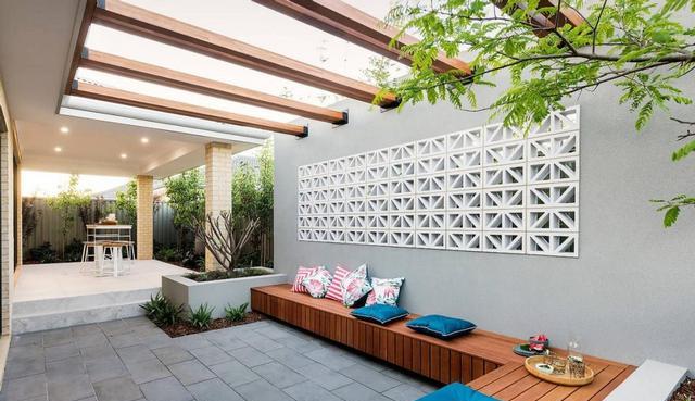 运些镂空花砖到家,在院子里搭床砌卡座,实打实的好看好用!