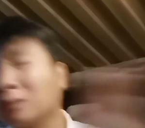 杨槠策|又当又立！杨槠策深更半夜把自己打出血，无缝新街新女友又做戏