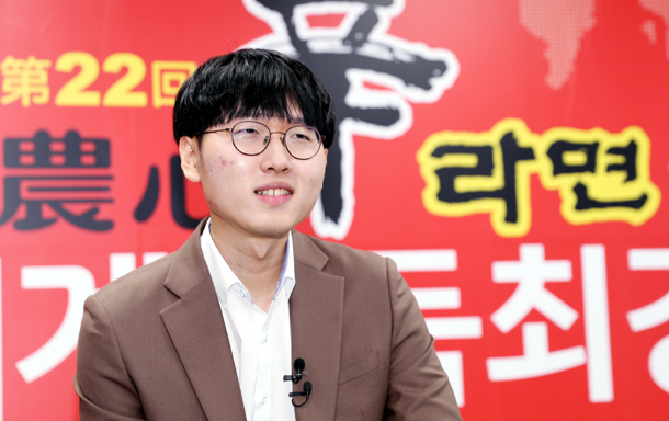 申真谞|围棋焦点战直播预告，芈昱廷对申真谞有2个胜机，万一赢了呢？