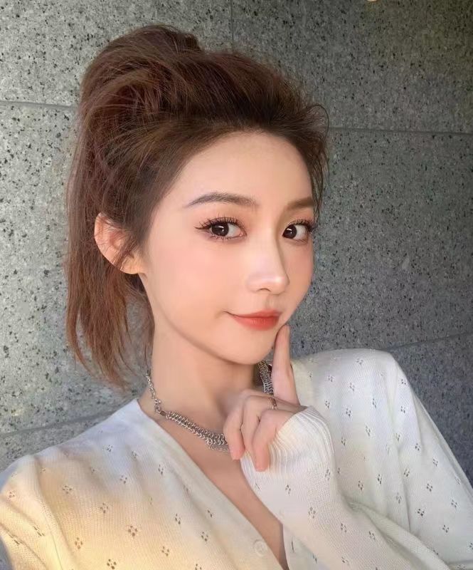 医美 35岁女人纹眉1年后，简直就像换了一个人一样，朋友都说真漂亮