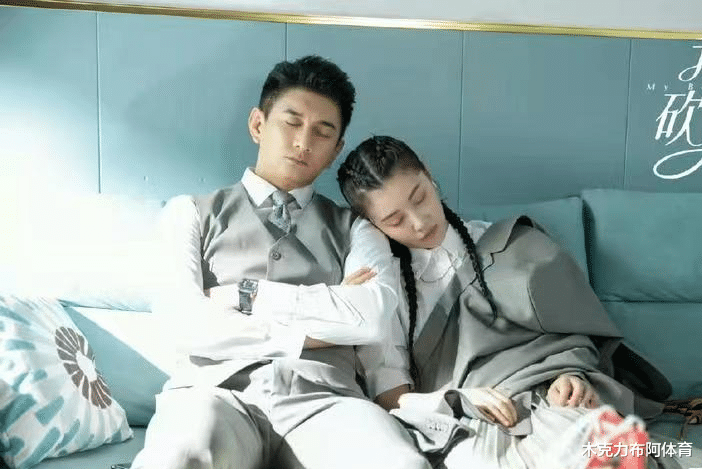 李晨|年近半百还演“偶像剧”！这5位男星真自信，和女主硬组CP像父女