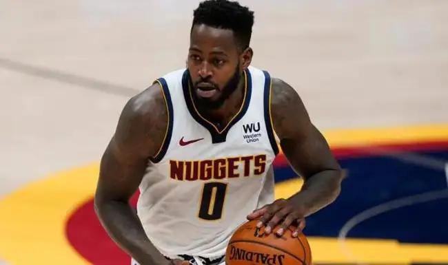 兰迪·福伊可以说是一个命运多舛的NBA球员,在NBA不停的被交易