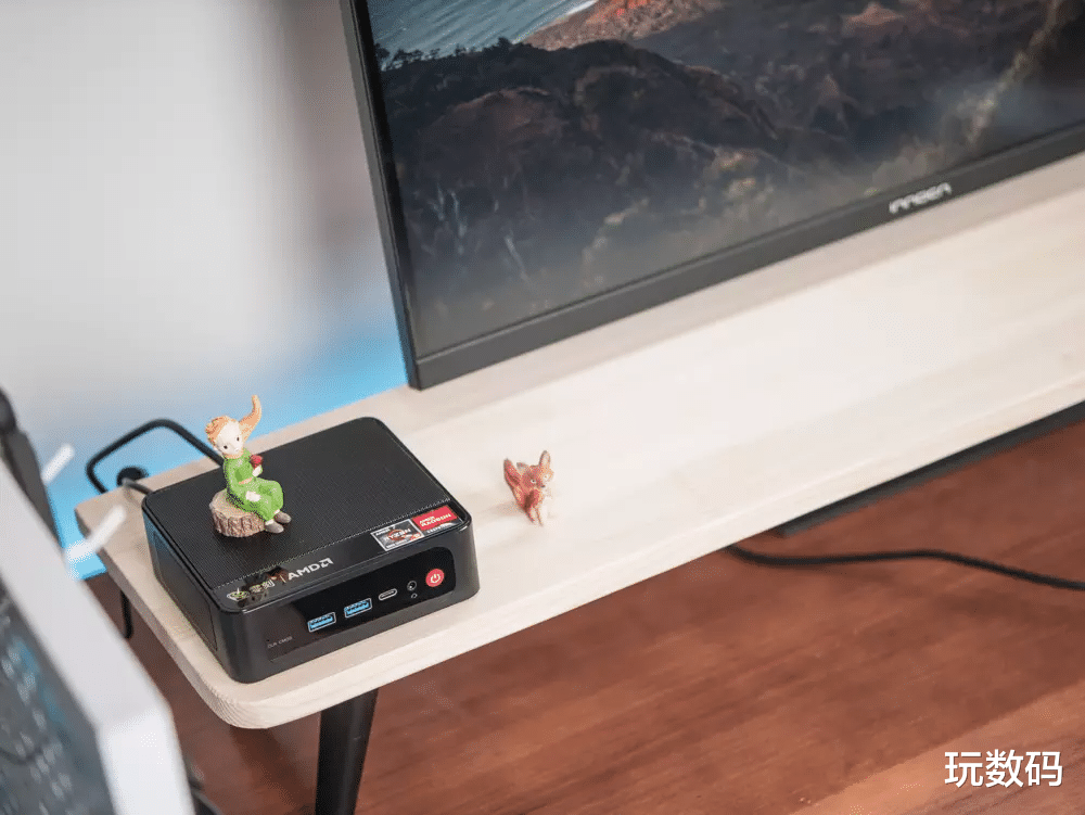 跑分|可以装进口袋的电脑，不到2K跑分超71万，迷你主机真的能行？