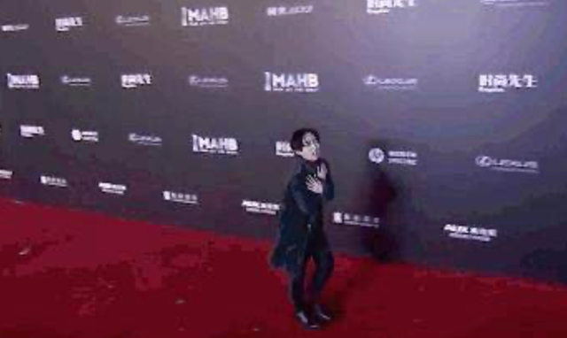 汪峰|汪峰被冻到嘴里冒白气,窦靖童冷到咬紧牙关,吴京五官扭曲直发抖