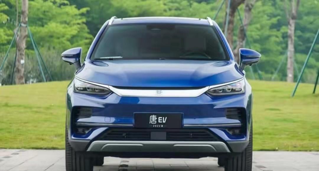 冬测成绩“满配”加持,零跑C11对比唐EV更值得入手