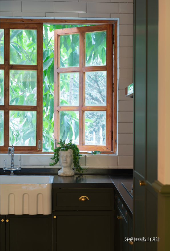 一个人住110㎡，两个卧室轮流睡？我酸了