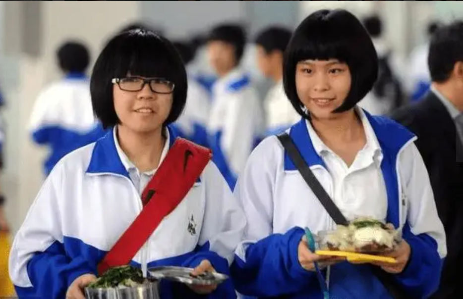 复旦大学|复旦大学教授:我们不需要那么多博士、硕士,寒门贵子一直存在