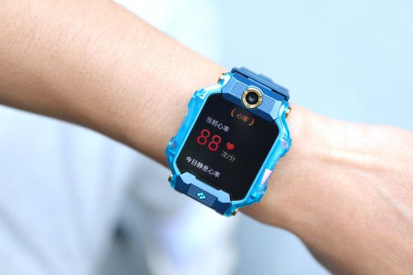 给孩子用 Apple Watch 还是小天才?适合孩子的才是最好的