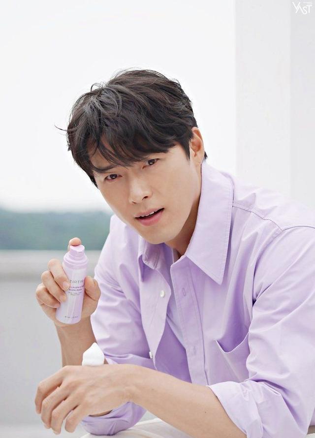 李易峰|孙艺珍怀孕后，玄彬性感躺床＋致命湿发近况照流出！网：不如脱