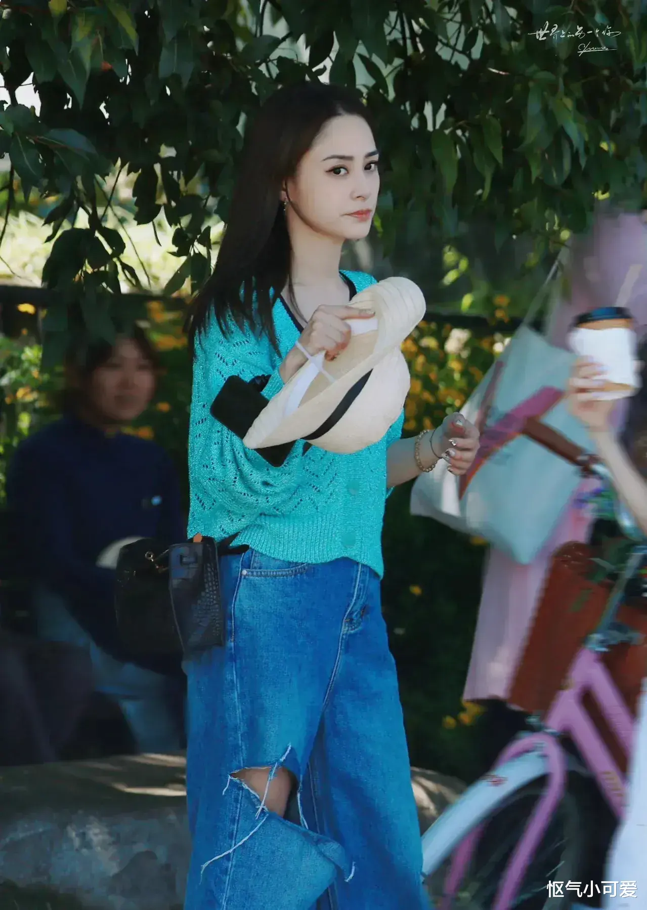 阿娇|真的要夸一夸阿娇的摄影师了,这组照片把她拍得太美了。