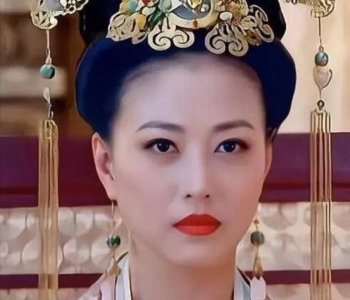 周海媚|“全港情人”周海媚,因不侍奉公公被吕良伟分手,今55岁无人敢娶