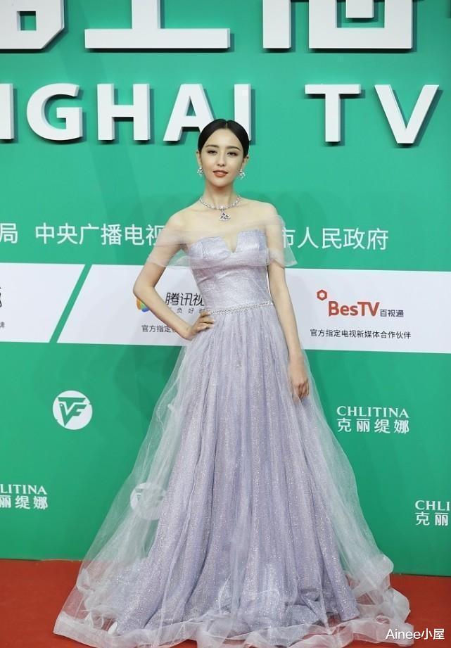 肖战|佟丽娅的美无法复刻，穿紫色薄纱亮片裙甜美浪漫，身材气质都不错