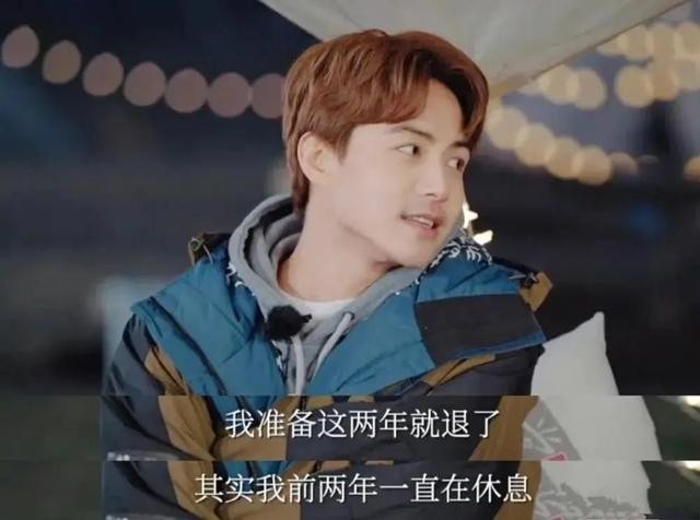 安妮·海瑟薇|生活乱七八糟,被雪藏禁唱十年,一手烂牌打出王炸人生