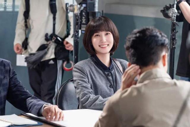 济源|这回的律政女主，终于不翻车了