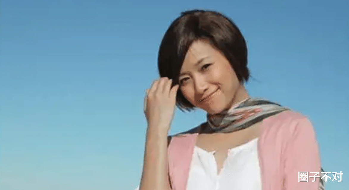 徐静蕾|给王朔买房让他软饭硬吃,和成龙在车内接吻,徐静蕾为何还不结婚