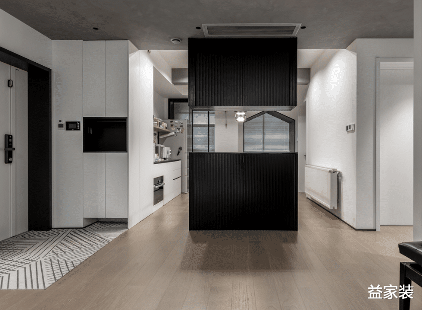 拒绝幼稚亲子宅,用黑白线条装饰空间,给孩子一个完美的家