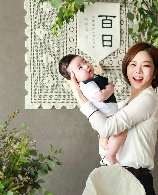 蔡琳|蔡琳为儿子庆生，高梓淇遥送祝福，女方无名指戴戒指疑有新恋情！