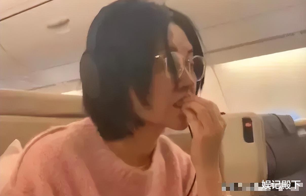 许晴|许晴素颜照曝光，状态沧桑五官平庸，与普通妇女毫无差别！