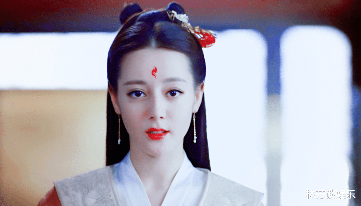 张芷溪|《沉香如屑》34岁的张芷溪，给32岁的成毅当妈，仙侠剧真离谱？