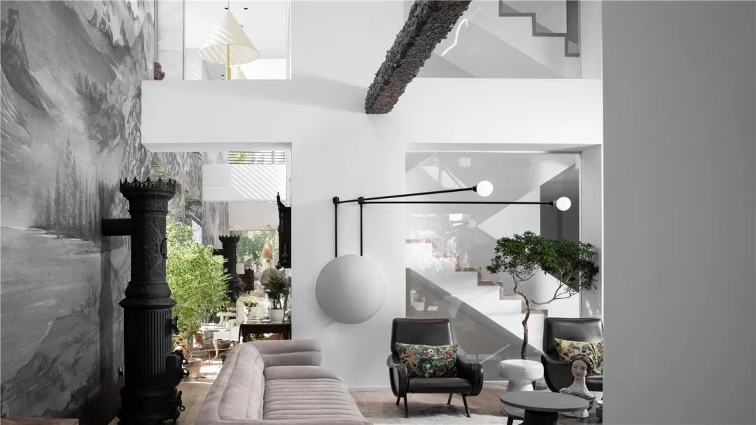 珠江新城|在欧洲回收工地废铁,带回900平艺术别墅