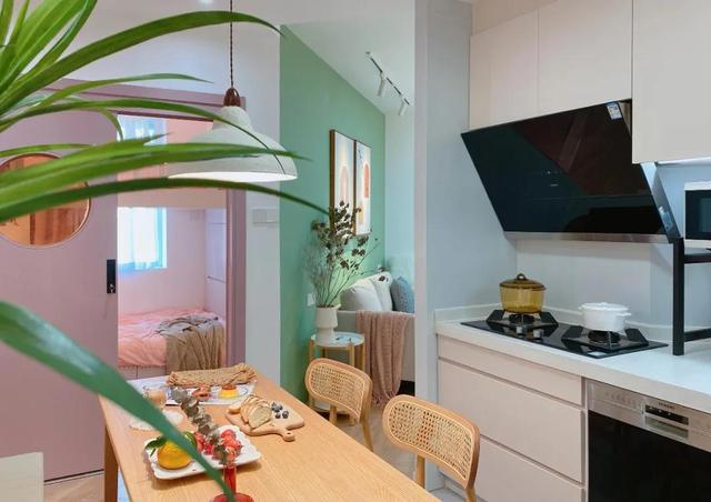 65㎡“渣户型”大翻身,全屋设计巧妙又高级,轻松住下三代人!