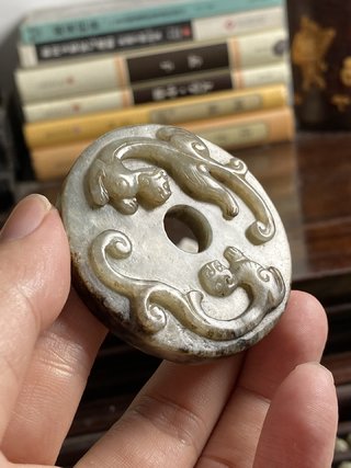 和田玉籽料|和田玉籽料螭龙玉壁.