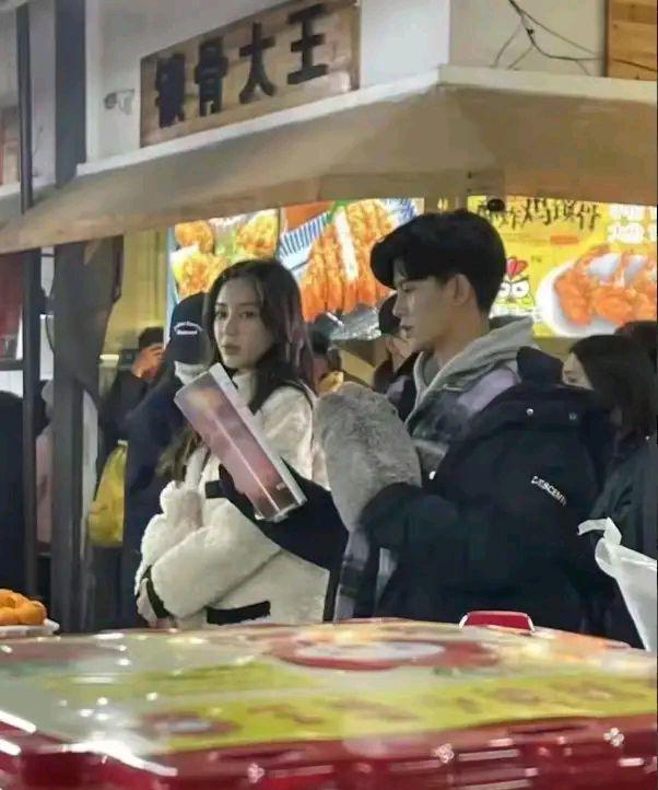 邓家佳|任嘉伦新剧开机，杨颖担任女主，让《暮色心约》压力不小