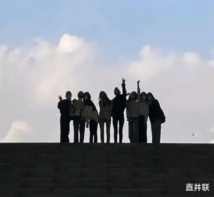 aespa|韩流!aespa出道两周年被献祭!“SM新女团要出道?”八名女练习生合照!