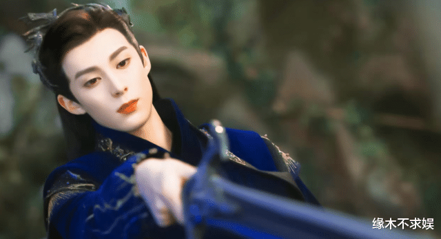 王鹤棣|王鹤棣被曝有圈外女友,本人没回应,粉丝却扒出女友照片并澄清