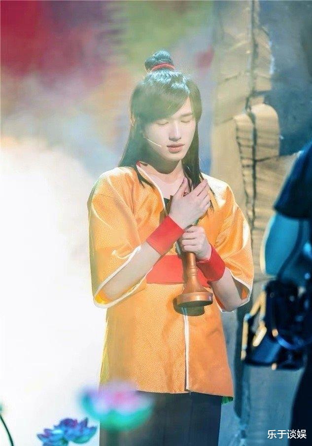 宋亚轩|致敬国漫！宋亚轩沉香造型好绝！华晨宇小时候把宝莲灯的歌全学了