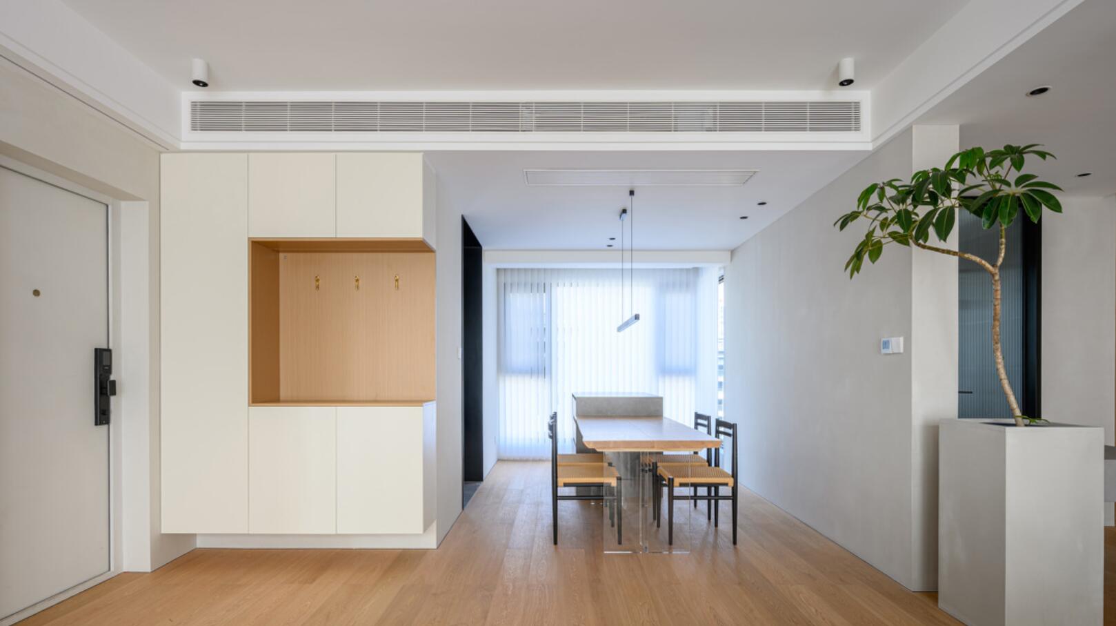 难怪现在装修都不要门套了!看了她130㎡家,才知道有多清爽