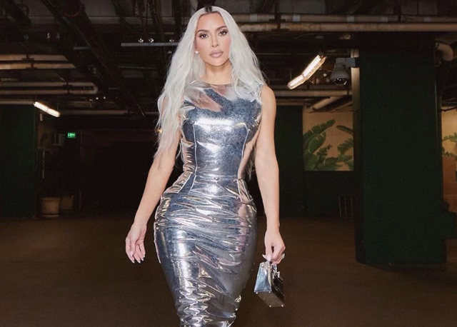 侃爷|忍辱负重，曾抓到卡戴珊出轨保罗，侃爷每月还需支付140万抚养金