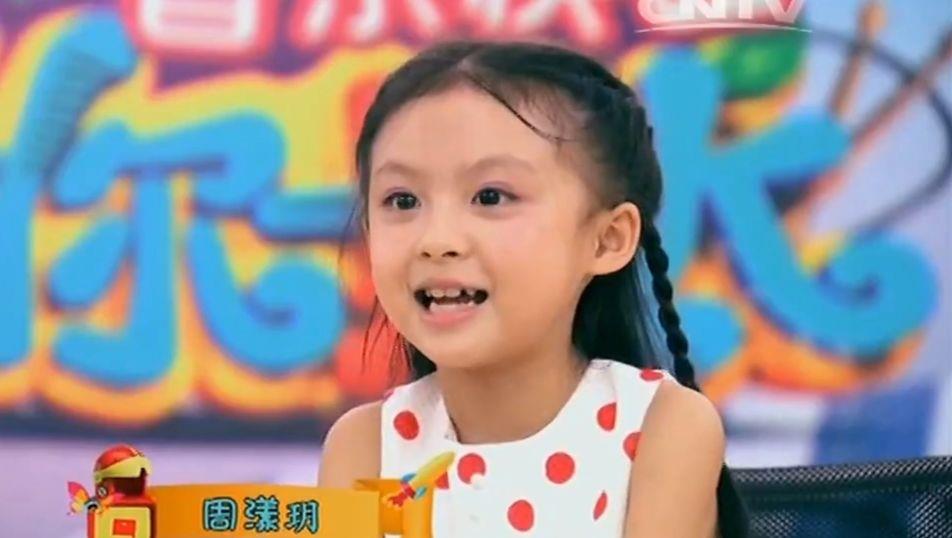 黄杨钿甜|大龄女星别再扮嫩了!6位05后小花告诉你,演艺圈从不缺灵气少女