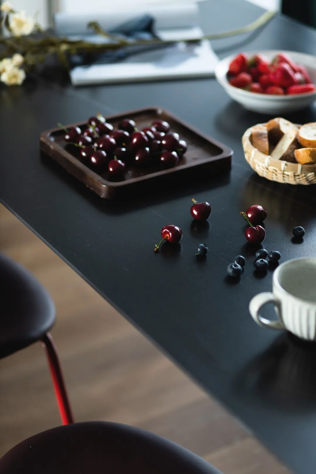 模数整装~国潮新家丨125㎡轻奢三居,大胆撞色+多功能套房