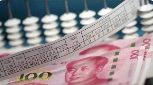 教师|在职教师晒出“真实收入”，金额引发热议，怎么和想象不太一样？