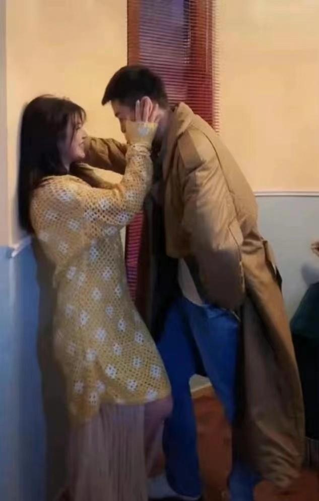 陈妍希|姜潮曝陈晓儿子正脸照，遭网友吐槽！陈妍希罕见晒娃长相酷似陈晓