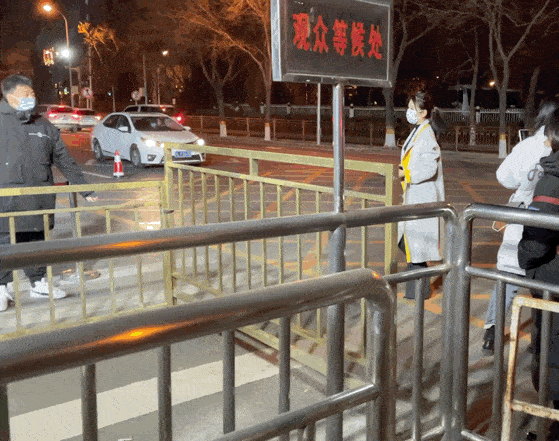 春晚|44岁刘涛春晚彩排被拍，6上春晚让她红遍全国，一身英气状态极佳