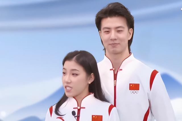 王诗玥|老夫老妻！柳鑫宇：诗玥老是喜欢买买买，王诗玥：他天天就爱唠叨