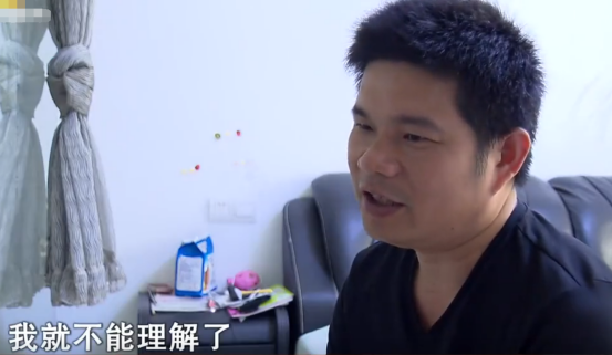 2017年,湖南男子因儿子非亲生要和妻子离婚,母亲阻挠:不能离